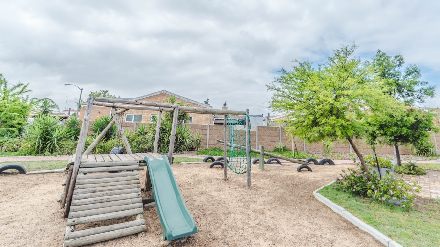 3 Bedroom Property for Sale in Zonnendal Western Cape